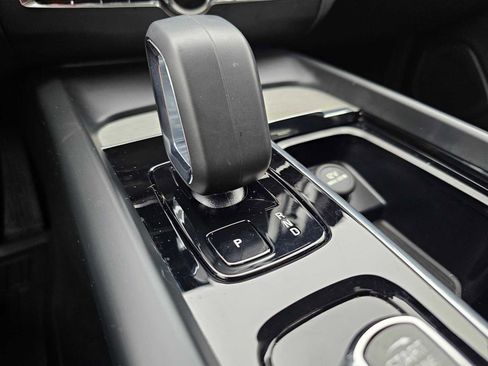 Used 2025 Volvo XC60 B5 Plus w/ Protection Package Premier image 41