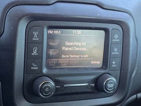 Used 2019 Jeep Renegade Sport image 19