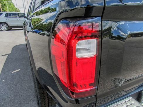 New 2025 GMC Canyon AT4 w/ Nightfall Edition image 7