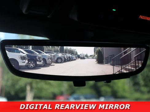 Used 2019 Chevrolet Camaro ZL1 RWD image 27