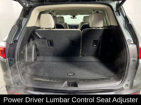 Used 2023 Buick Enclave Essence image 19