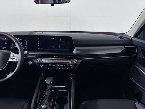 New 2025 Kia Telluride S image 25