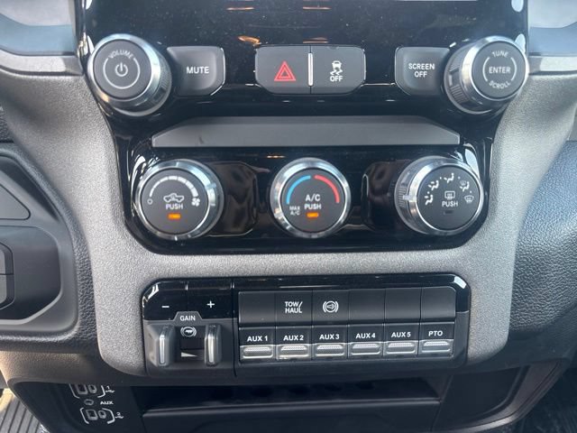 Used 2026 RAM 5500 Tradesman AWD/4WD image 32