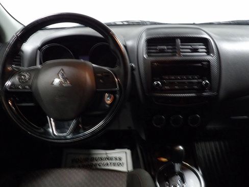 Used 2017 Mitsubishi Outlander Sport ES FWD image 11