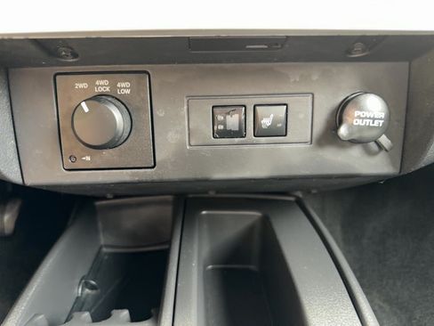 Used 2008 Dodge Dakota Laramie w/ Trailer Tow Group AWD/4WD image 10