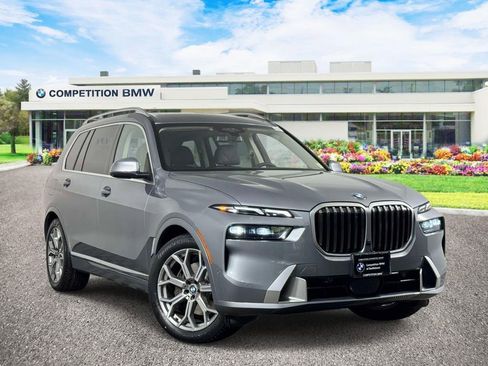 Used 2024 BMW X7 xDrive40i AWD/4WD image 1