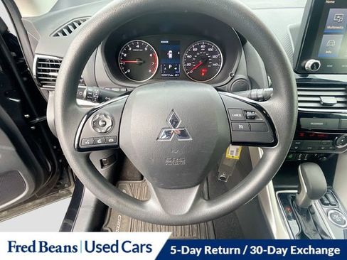 Used 2022 Mitsubishi Eclipse Cross LE image 11