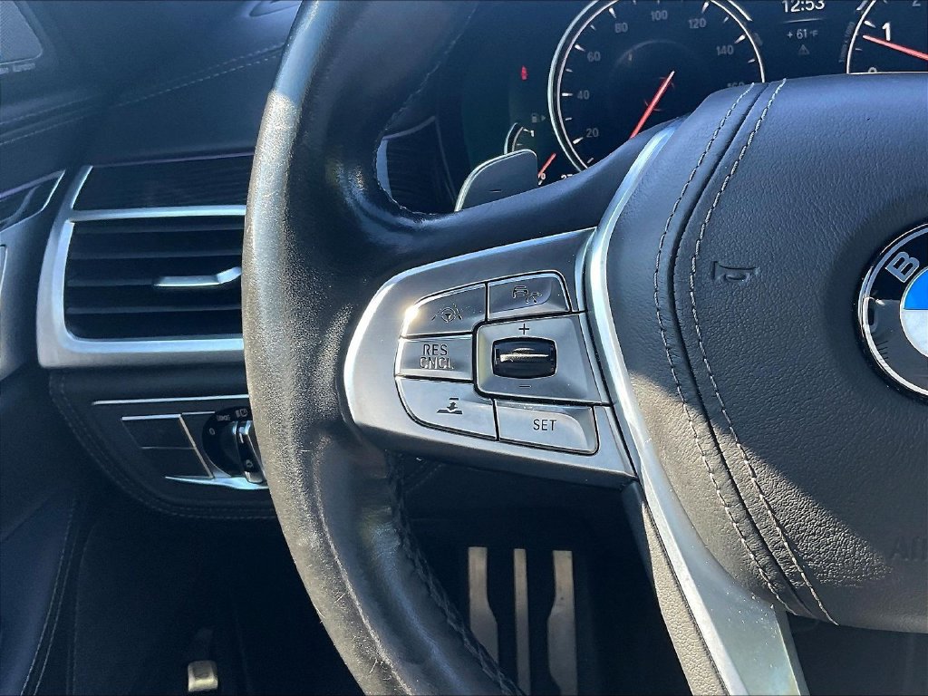 Used 2019 BMW 750i xDrive w/ Executive Package AWD/4WD image 11