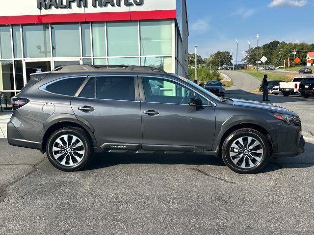 Used 2023 Subaru Outback Limited AWD/4WD image 2