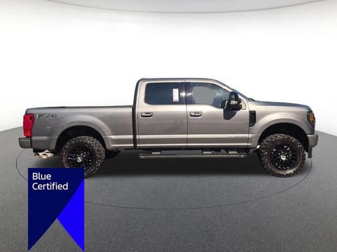 Certified 2022 Ford F250 Lariat w/ Lariat Ultimate Package AWD/4WD image 2