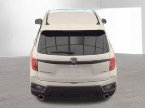 Used 2023 Honda Passport EX-L image 5