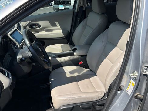 Used 2017 Honda HR-V EX-L image 17