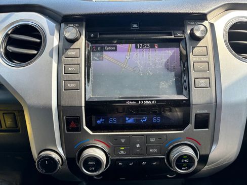 Used 2014 Toyota Tundra Platinum image 21