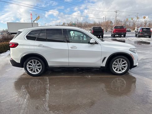 Used 2021 BMW X5 xDrive45e w/ Executive Package image 4