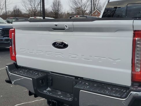 New 2026 Ford F350 Lariat w/ Lariat Premium Package image 28