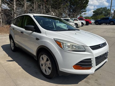 Used 2016 Ford Escape S FWD image 7