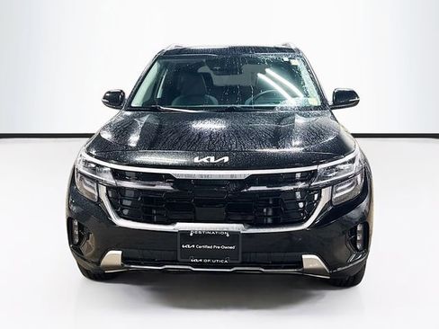 Used 2025 Kia Seltos SX w/ SX Sunroof Package AWD/4WD image 2