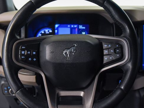 Used 2023 Ford Bronco Wildtrak AWD/4WD image 26