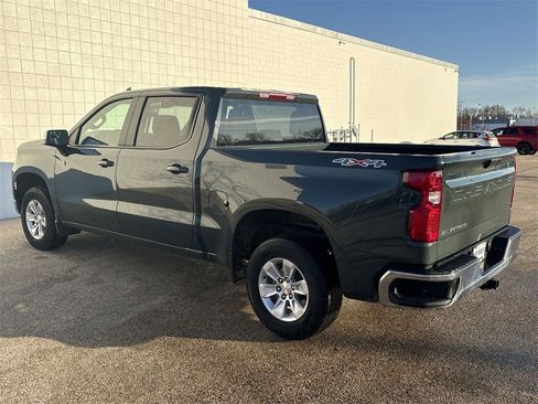 Used 2025 Chevrolet Silverado 1500 LT image 11