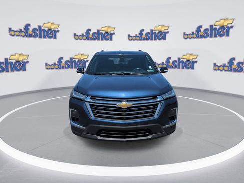 Used 2023 Chevrolet Traverse LT AWD/4WD image 3