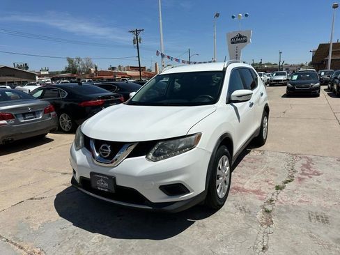 Used 2016 Nissan Rogue S w/ Appearance Package AWD/4WD image 3