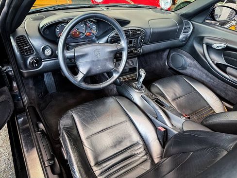 Used 2000 Porsche Boxster RWD image 18