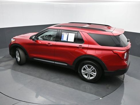 Used 2020 Ford Explorer XLT image 36