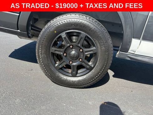 Used 2019 Ford Transit 250 130 Low Roof w/ Exterior Upgrade Package RWD image 7