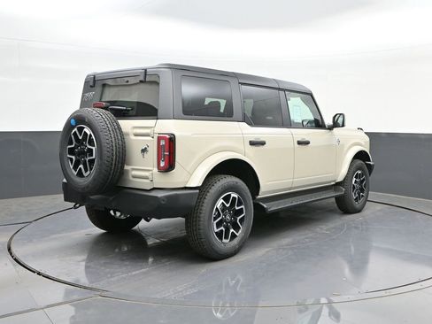 New 2026 Ford Bronco Outer Banks AWD/4WD image 11