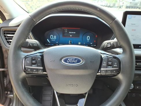 Used 2023 Ford Escape Platinum AWD/4WD image 22