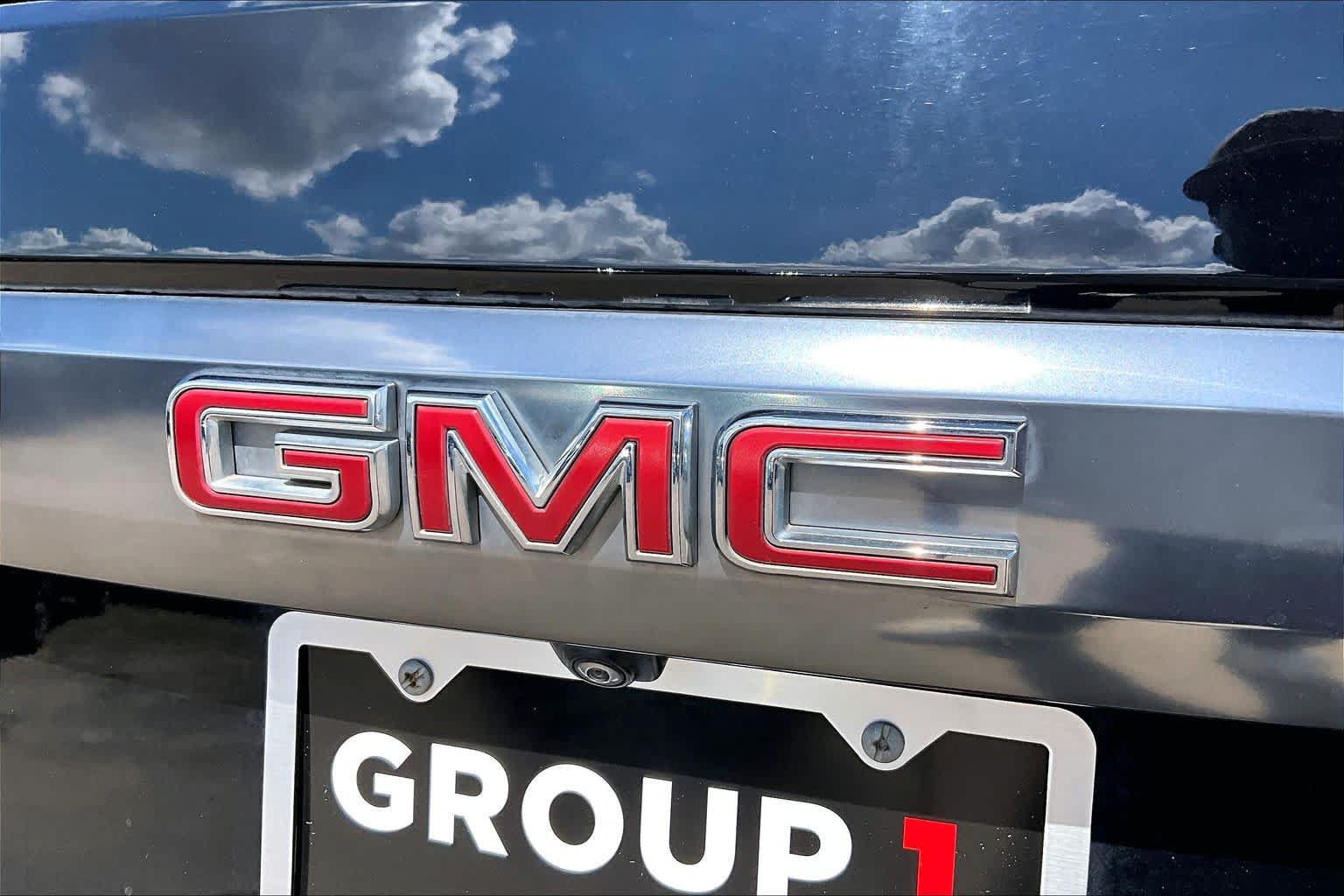 Used 2021 GMC Yukon AT4 w/ AT4 Premium Package AWD/4WD image 31