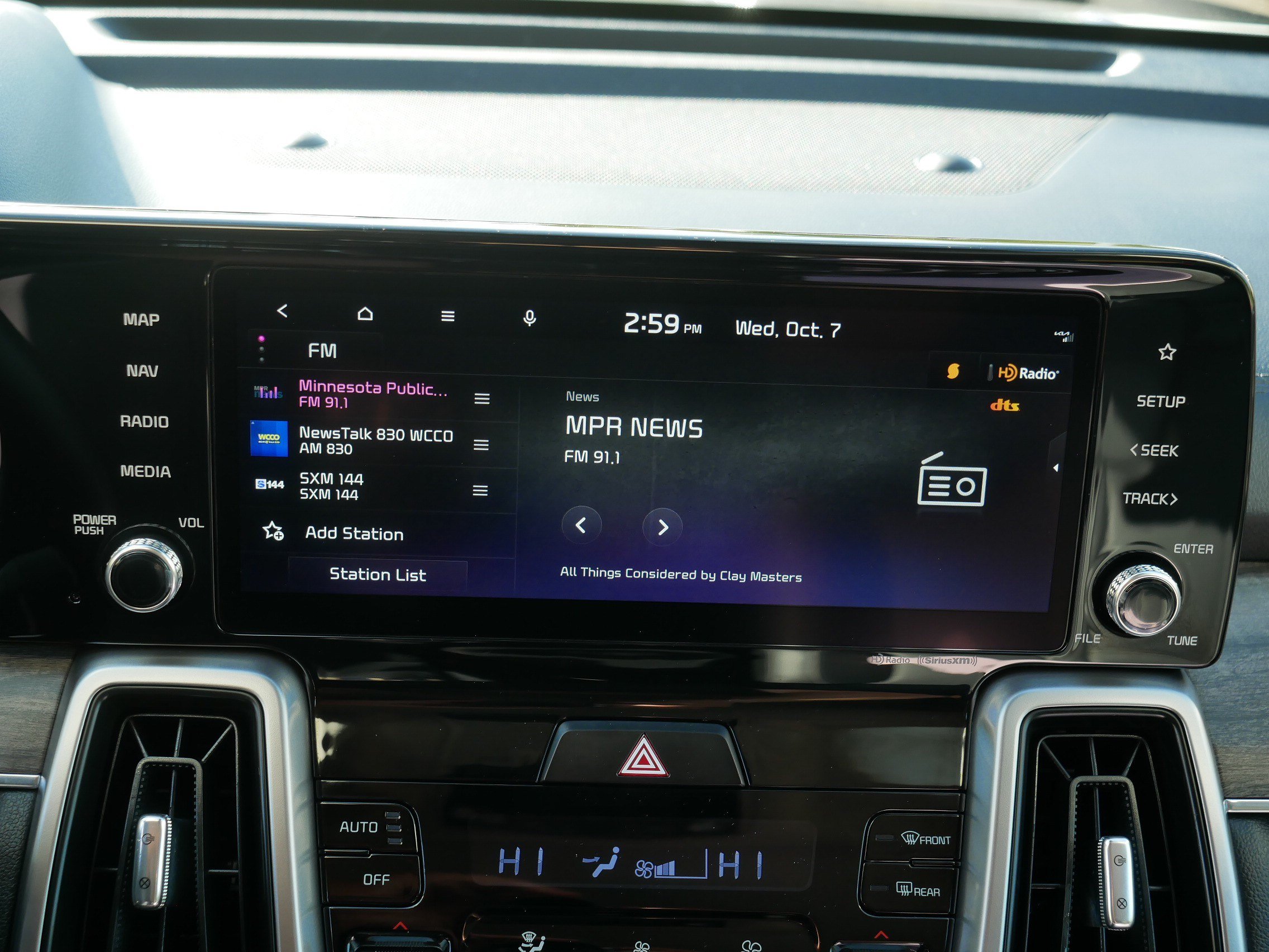 Certified 2023 Kia Sorento S w/ Panoramic Sunroof Package AWD/4WD image 22