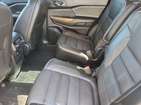 Certified 2017 GMC Acadia Denali w/ Technology Package image 21