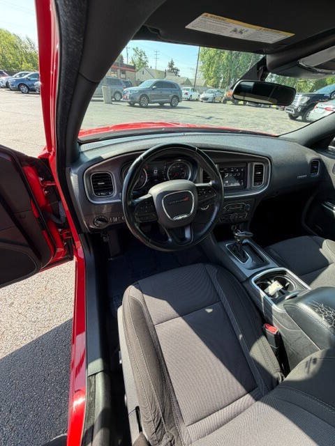 Used 2022 Dodge Charger SXT RWD image 13