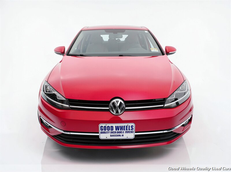 Used 2018 Volkswagen Golf SE FWD image 2