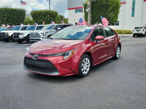 Used 2022 Toyota Corolla LE FWD image 5