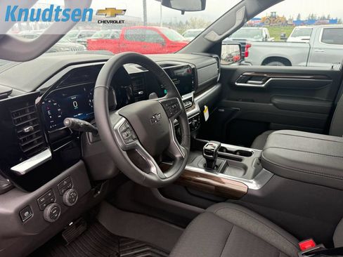 New 2026 Chevrolet Silverado 1500 LT Trail Boss w/ Convenience Package II AWD/4WD image 21