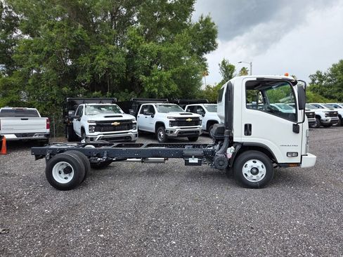 New 2025 Chevrolet Low Cab Forward RWD image 14