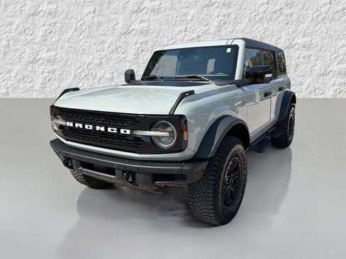 Used 2024 Ford Bronco Wildtrak image 7