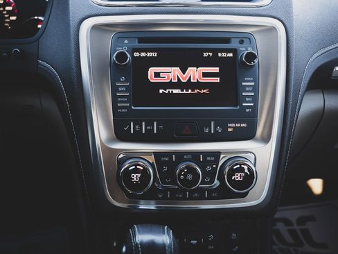 Used 2016 GMC Acadia Denali image 5