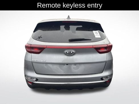 Used 2020 Kia Sportage LX image 3