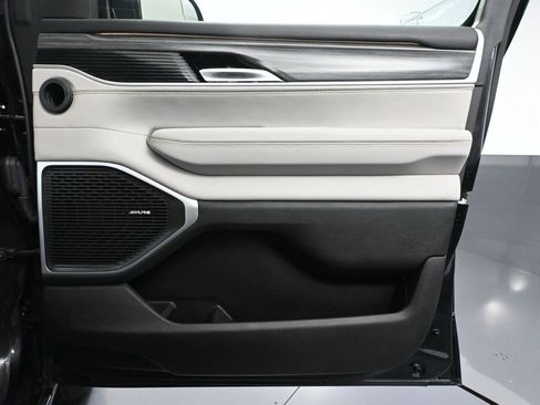 Used 2024 Jeep Wagoneer L Series II w/ Premium Group I image 52