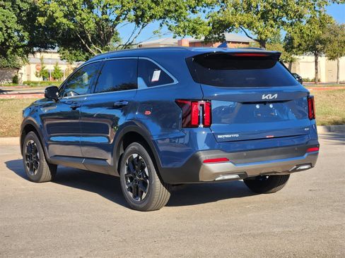 New 2026 Kia Sorento S image 6