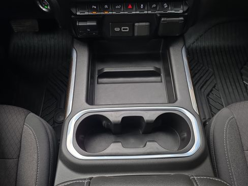 Used 2020 Chevrolet Silverado 1500 RST image 28