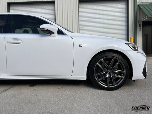 Used 2018 Lexus IS 300 image 25