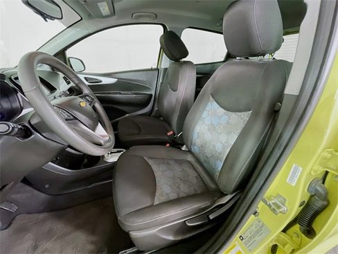 Used 2017 Chevrolet Spark LT image 22