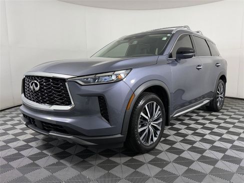 Used 2023 INFINITI QX60 Sensory w/ Cargo Package AWD/4WD image 3