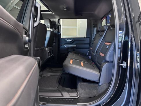 Used 2023 GMC Sierra 2500 AT4 w/ AT4 Premium Plus Package AWD/4WD image 11