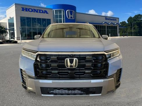 New 2026 Honda Pilot Touring image 10