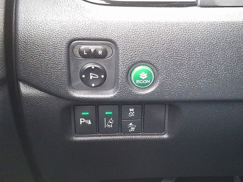 Used 2016 Honda Pilot Elite image 28